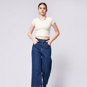 Ropa Deportiva al por Mayor para Mujer, Camiseta Corta Personalizada de Corte Regular con Logotipo Personalizado, 100% Algodón, Secado Rápido y Transpirable - Product Image 3