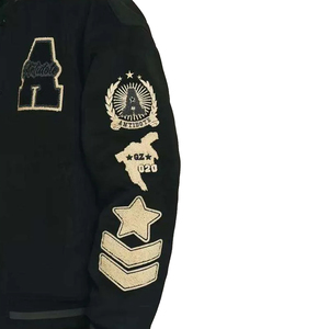 Chaqueta Bomber Varsity de Alta Calidad con Forro de Felpa, Botones a Presión, Parche Personalizado, Bordado Chenille, Cuello Alto, Estilo Casual de Verano - Product Image 6