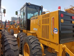 เกรดเดอร์งานหนักสภาพดี พร้อมระบบเกียร์ ZF 6 สปีด และแรงดึง 90kN สำหรับงานดินและงานปรับระดับพื้นที่ - Product Image 5