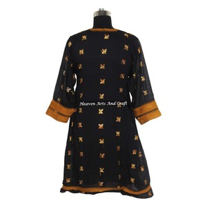 Vestido Afgano Vintage Banjara con Bordado a Mano, Estilo Bohemio, Hecho a Mano - Product Image 2