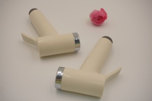 Rociador Shattaf Moderno Ecológico de un Solo Orificio, Plástico ABS con Tapa Cromada, Acabado Blanco, Montado en la Pared para Uso en Baños, Autolimpiante - Product Image 3