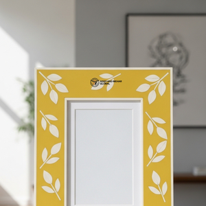 Cadre photo moderne en os incrusté de motifs floraux pour la décoration intérieure, cadre décoratif fait main en os incrusté, finition jaune - Product Image 1