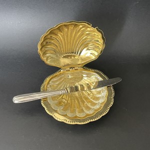 Beurrier de style luxueux avec couvercle et plateau, idéal pour l'organisation de la cuisine, la mise en place de la table à manger et une présentation élégante, pour la maison et l'hôtel - Product Image 1