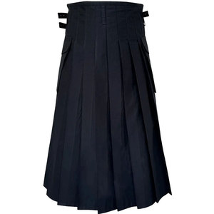 Falda Kilt Negra Utilitaria para Mujer - Diseño Utilitario con Bolsillos Laterales, Kilt Escocés Tradicional Clásico - Product Image 4