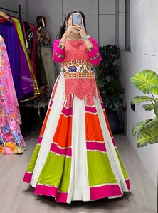 Lehenga Choli en coton multicolore spécial Navratri pour femmes, tenue de fête Garba Dandiya, vêtements traditionnels pour festivals, longueur au sol, séchage rapide - Product Image 3