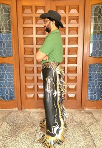 Chaps para hombre, para rodeo y equitación, con yugo hecho a mano, equipo de equitación western, chaps vaqueros con flecos, parche personalizado, resistentes para invierno - Product Image 2