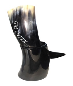 Soporte de cuerno para beber de búfalo hecho a mano de la mejor calidad, diseño elegante de animales, artesanías naturales pulidas DE LA India - Product Image 1