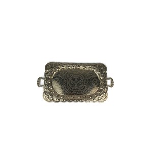 Plateau de service rectangulaire vintage en argent plaqué, embossé, avec poignées, pour la maison, l'hôtel, les fêtes - Product Image 4