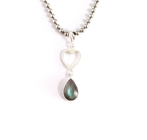 Pendentif en labradorite en forme de larme de 1,8 gramme fait à la main, confectionné en argent 925, design en forme de cœur, cadeau romantique - Product Image 2