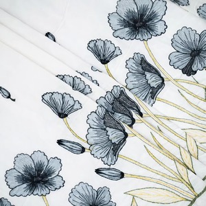 Tissu brodé indien pour femmes, tissu de créateur pour robe de mariée, disponible à prix réduit. - Product Image 2