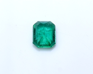 Esmeralda Zambiana Certificada de 1.81 Quilates, Corte Octogonal, Esmeralda Natural Suelta para Joyería de Anillo, Inclusiones Menores - Product Image 3