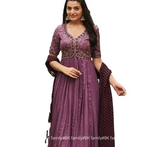 El último diseñador Faux Georgette Zari y Sequence Work Anarkali Gown de Fab Zone - Product Image 1