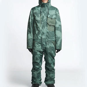 Trajes de esquí personalizados para hombre, impermeables, de una pieza, para deportes de invierno al aire libre. - Product Image 1