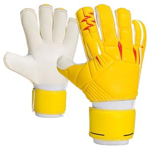 Gants de gardien de but professionnels pour salle et extérieur, en caoutchouc haute performance, unisexe, avec sangle de poignet réglable, options personnalisées - Product Image 4