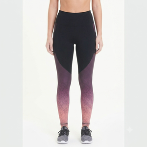 Leggings de yoga imprimés par sublimation pour femmes, leggings de sport texturés à dégradé avec poche latérale - Product Image 1