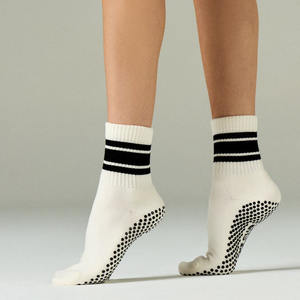 Calcetines Cómodos de Algodón y Poliéster con Spandex para Mujer, Tejidos con Rayas Personalizadas, Jacquard, Antideslizantes, Gruesos, para Pilates, Yoga, Ejercicio Diario - Product Image 2