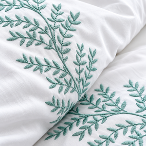 Parure de lit brodée Feuille de Sauge Charmante en Coton Blanc Doux – Housse de Couette et Taie d'Oreiller pour une Décoration de Chambre de Luxe - Product Image 4