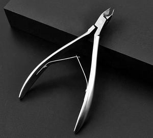 Coupe-ongles professionnel de qualité salon avec poignée antidérapante, outil en acier inoxydable durable pour les soins des ongles des doigts et des orteils - Product Image 2