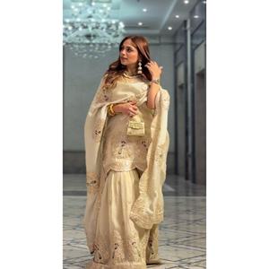 Conjunto de Dupatta y parte superior de lujo para mujer con codificación de bordado Dori-Sequence Work - Product Image 1