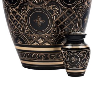 Decorative Brass <b>Keepsake</b> Ash Urn Funeral <b>Memorial</b> Container Featuring Refined Matte Finish And Artistic Exterior - Product Image 4