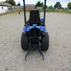 Tractor Compacto Iseki TXG23 al por Mayor, Equipo Agrícola de Alta Eficiencia con Estructura Duradera y Gran Potencia de Motor - Product Image 4
