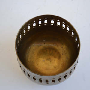 Tarro de almacenamiento de cera perfumada hecho a mano, forma redonda con grabado en plata, perfecto para decoración elegante del hogar y accesorios de iluminación - Product Image 2