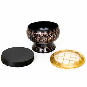 Quemador de incienso de lujo grabado a mano con tapa, quemador de bakhoor, decoración para el hogar, artículo de regalo. - Product Image 4