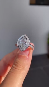 2 Karat Marquise-Schliff Labor-Gezüchteter Verlobungsring mit Halo-Setting für Damen, 14K Massivgoldring mit schwerem Pavé-Band, Geschenk für Sie - Product Image 2