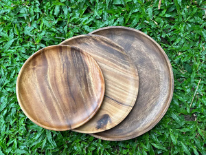 Assiette ronde artisanale en acacia | Assiette ronde en bois |   Assiette en bois |   Assiettes en bois |   Ensemble de service en bois - Product Image 1