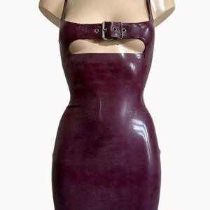 Robe moulante mini sexy en similicuir PU violet avec découpes et ceinture, bretelles spaghetti, ajustée, pour soirée, couleur unie - Product Image 5