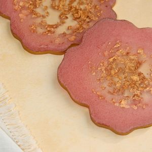 Posavasos de Resina con Forma de Flor, Posavasos de Epoxi con Hojuelas Doradas, Hechos a Mano, Resistentes al Calor y al Agua, para el Hogar, la Oficina y como Regalo - Product Image 3