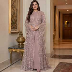 Kaftan Abaya Rose Poudré Brodé à Col Ouvert avec Robe Intérieure Assortie et Ceinture – Tenue de Soirée Élégante et Modeste - Product Image 1