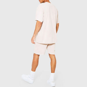 Ensemble décontracté homme respirant : T-shirt à manches courtes et short uni avec taille élastique confortable pour l'été - Product Image 2