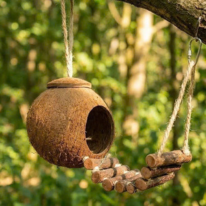 Casa para Pájaros de Coco Natural / Nido para Pájaros Hecho con Conchas de Coco en Green Future Vietnam / Sustrato de Fibra de Coco para Nido de Pájaros - Product Image 1