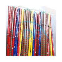 Bâton de vadrouille en bois durable avec couverture de fleurs en PVC Poignées de balai de nettoyage domestique du Vietnam