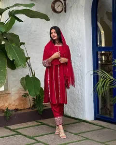 新系列重型人造乔其纱面料和刺绣作品Salwar Kameez婚礼节日穿印度Salwar Kameez连衣裙