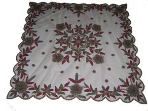 ผ้าปูโต๊ะออร์แกนซ่าปักลายกันลื่น พร้อมแผ่นรองจานเข้าชุด ทำด้วยมือ ชุดตกแต่งโต๊ะอาหารสำหรับงานแต่งงานที่บ้านและโอกาสพิเศษ - Product Image 2