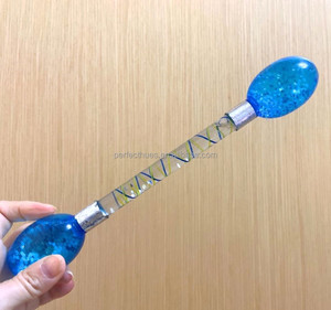 Varita de Plástico con Purpurina de 28 cm, Bastón Lleno de Agua para Aliviar el Estrés, Juguete Sensorial Clásico para Niños - Product Image 3