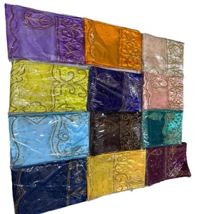 Tissu Jacquard Brodé en Soie Taffetas Écologique de Haute Qualité, Motif Gogra Somalien Perlé, Poids Moyen - Product Image 1