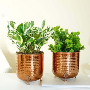 Vase de table en cuivre fait main 16 cm, design rustique avec pieds en forme de feuille, pot pour plantes - Product Image 3