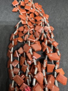 ลูกปัดรูปทรงแฟนซีสีแดงแจสเปอร์สำหรับทำเครื่องประดับ (20 ชิ้น) - Product Image 4