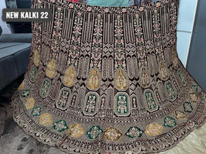 Rajwadi Modern Maroon Rani Velvet Lehenga Set Heavy Jarkan Cut Paste Work Double Can Choli 1,2 M 2,5 M Border Dupatta para fiestas - Product Image 4