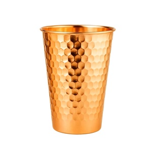 Verre à boire en cuivre finition antique, fabrication artisanale de qualité supérieure, durable, pour le stockage d'eau ayurvédique, marque privée - Product Image 1