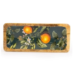 Plateau de service en bois à motifs orange juteux avec bordure florale Service de cuisine élégant et cadeau de décoration - Product Image 1