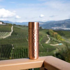 Bouteille d'eau artisanale moderne en cuivre vintage, récipient ayurvédique en cuivre pur pour le yoga, verrerie martelée - Product Image 4