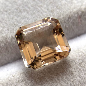 Morganite naturelle certifiée 9 mm, taille émeraude carrée, excellente couleur et lustre, qualité naturelle, béryl naturel, 3,19 carats, nette à la loupe - Product Image 1