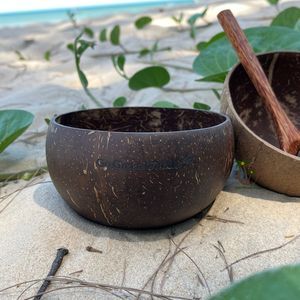 Bols en coquille de noix de coco faits à la main écologiques 100% vaisselle naturelle et durable directement du fabricant - Product Image 3