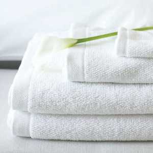 High Absorbency 550 GSM Cotton <b>Bath</b> <b>Towel</b> Ideal for Hotels and Hospitality for International Market - Product Image 2