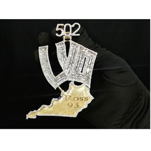 Elegante Colgante de Diamantes con Acabado Brillante y Larga Duración, Accesorio de Moda para Mujer - Product Image 1