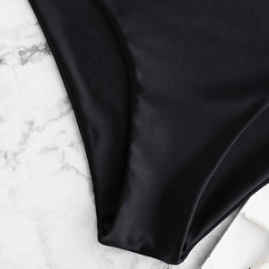 ชุดบิกินี่ออกกำลังกายแบบทูพีซลายดอกไม้คุณภาพสูงไร้รอยต่อพร้อมโลโก้ด้านหน้าสำหรับผู้หญิง ราคาถูก ขายส่ง - Product Image 6